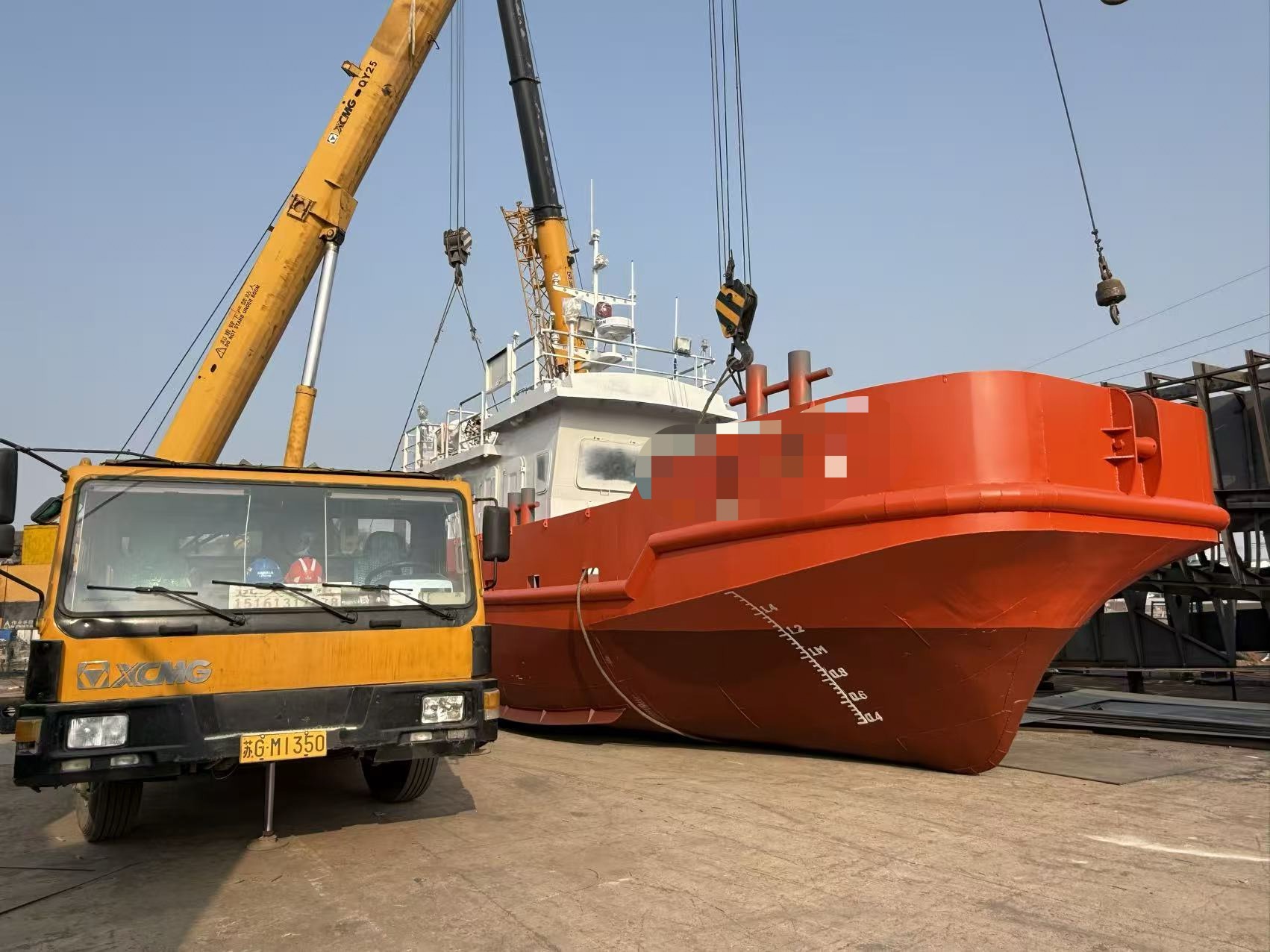 出售：新造交通船，刚下水，最低配员2个，一个月证书办理好！