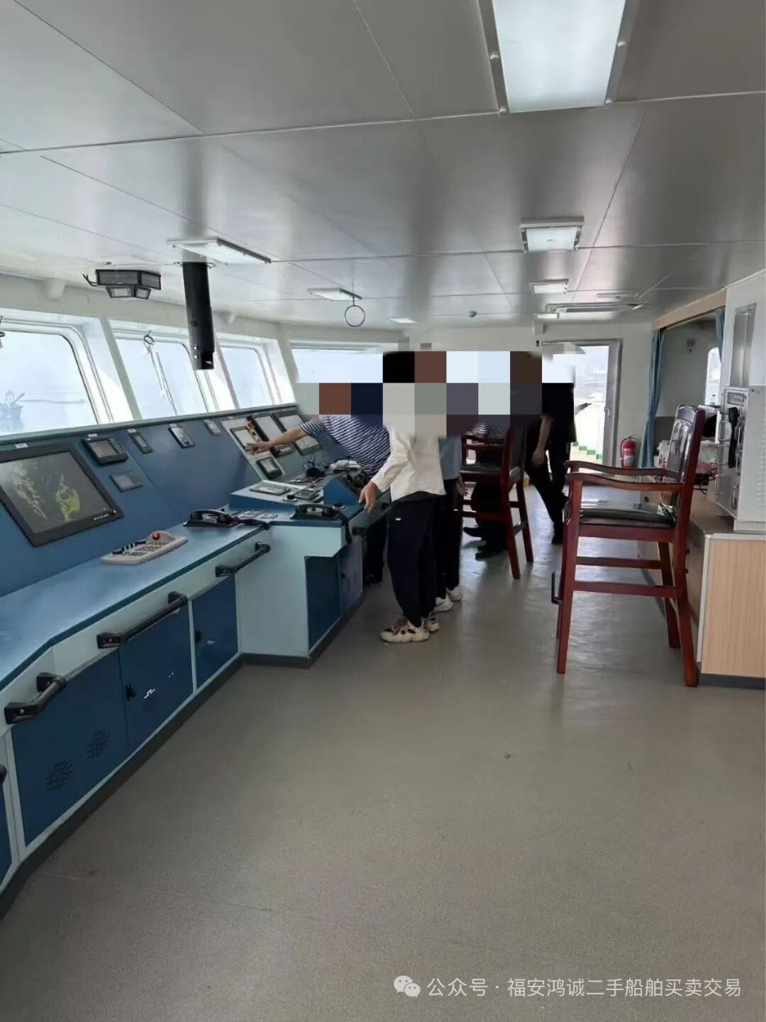 出售：25000吨集装箱船 装载标箱：1500 TEU 建造地址：中国 福建 建造完工日期：2024年