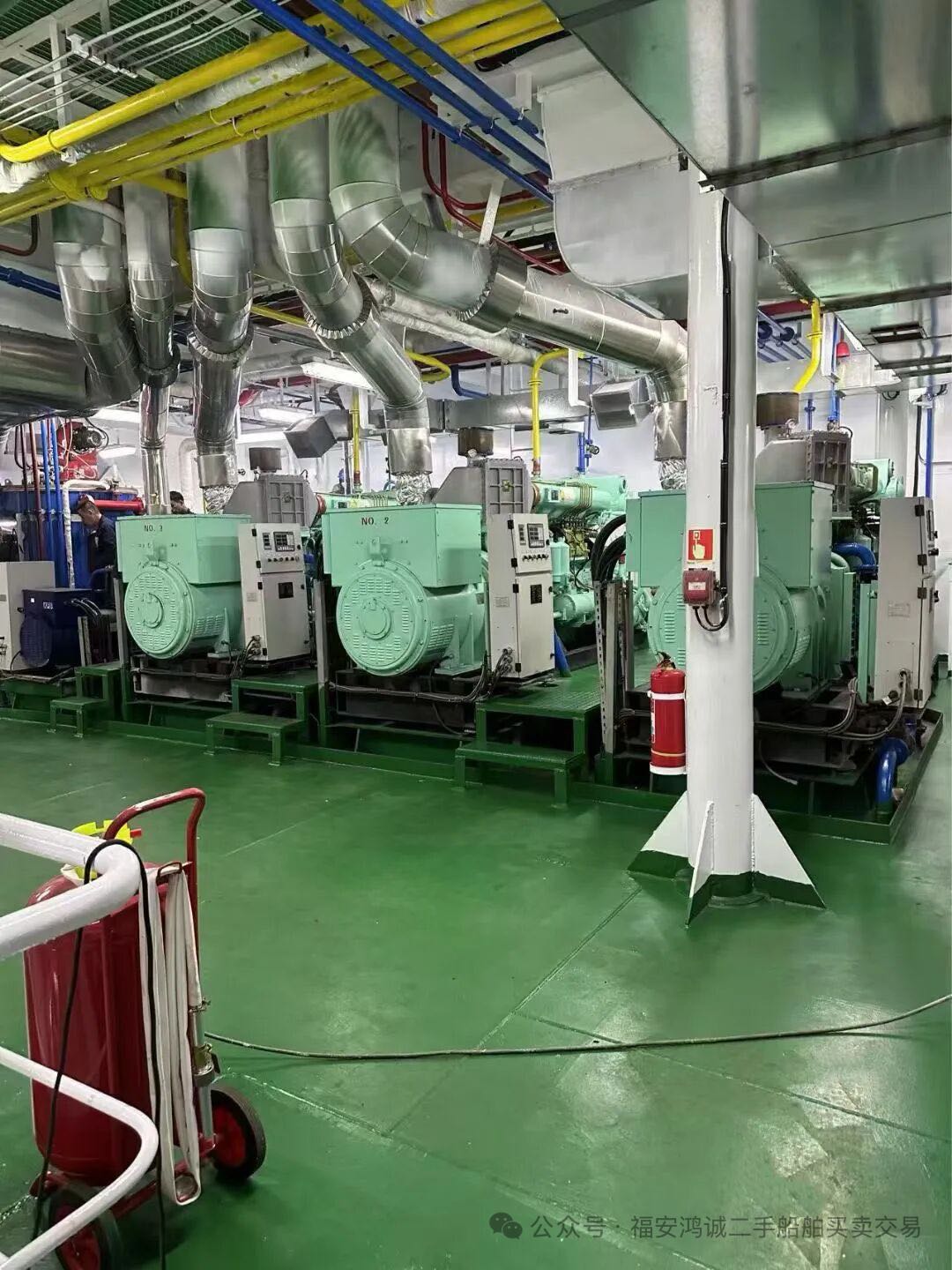 出售：25000吨集装箱船 装载标箱：1500 TEU 建造地址：中国 福建 建造完工日期：2024年