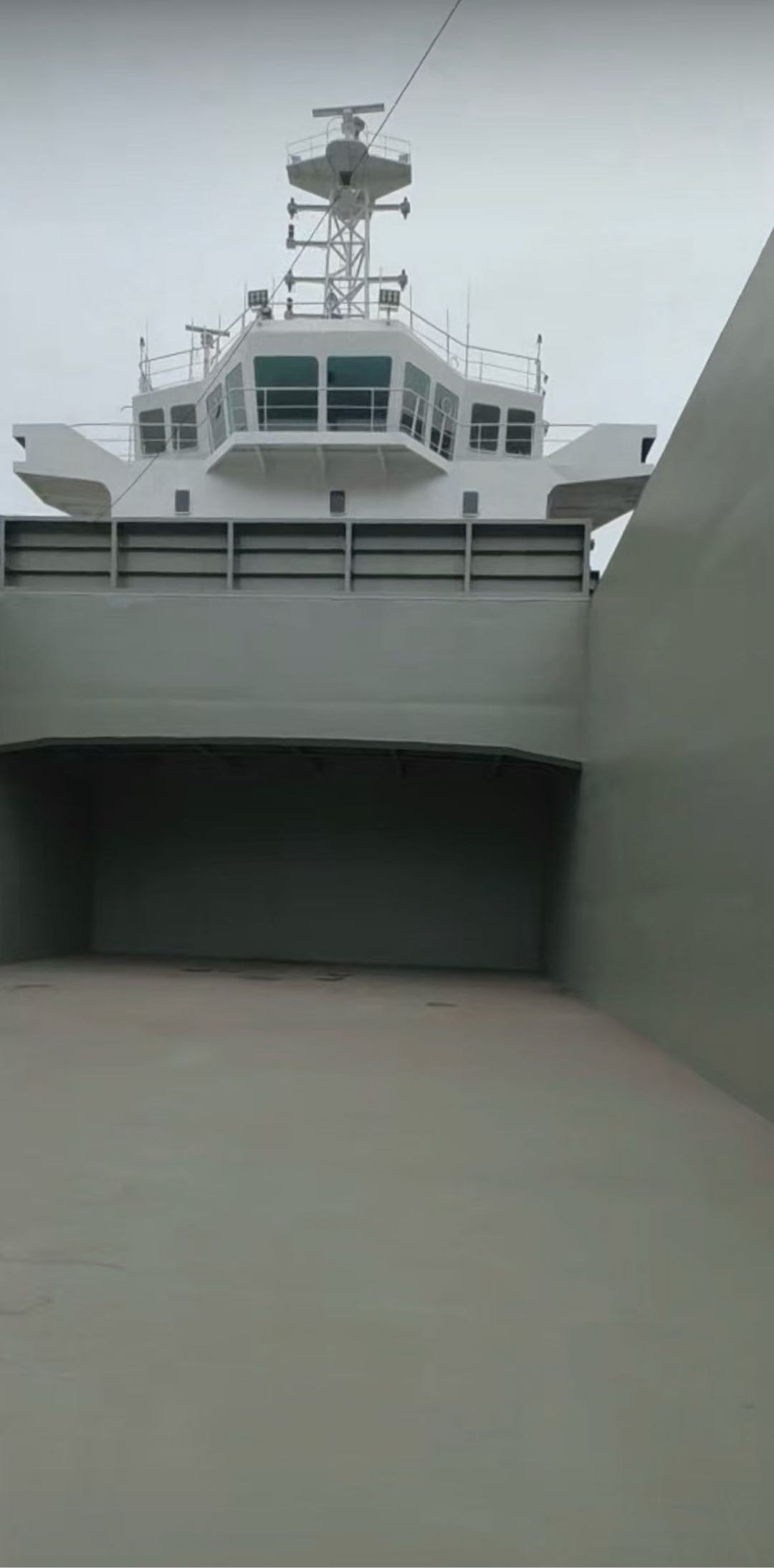 出售 ：4600吨双机双壳散货船 建造年份：2017年 建造地址：中国 浙江
