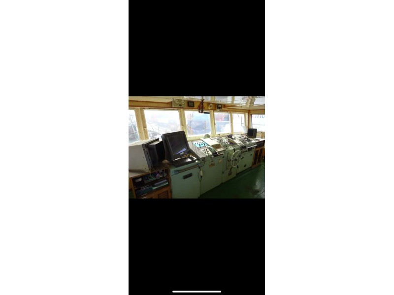 日本建造的 1300吨载重量  沿海自航挖沙船