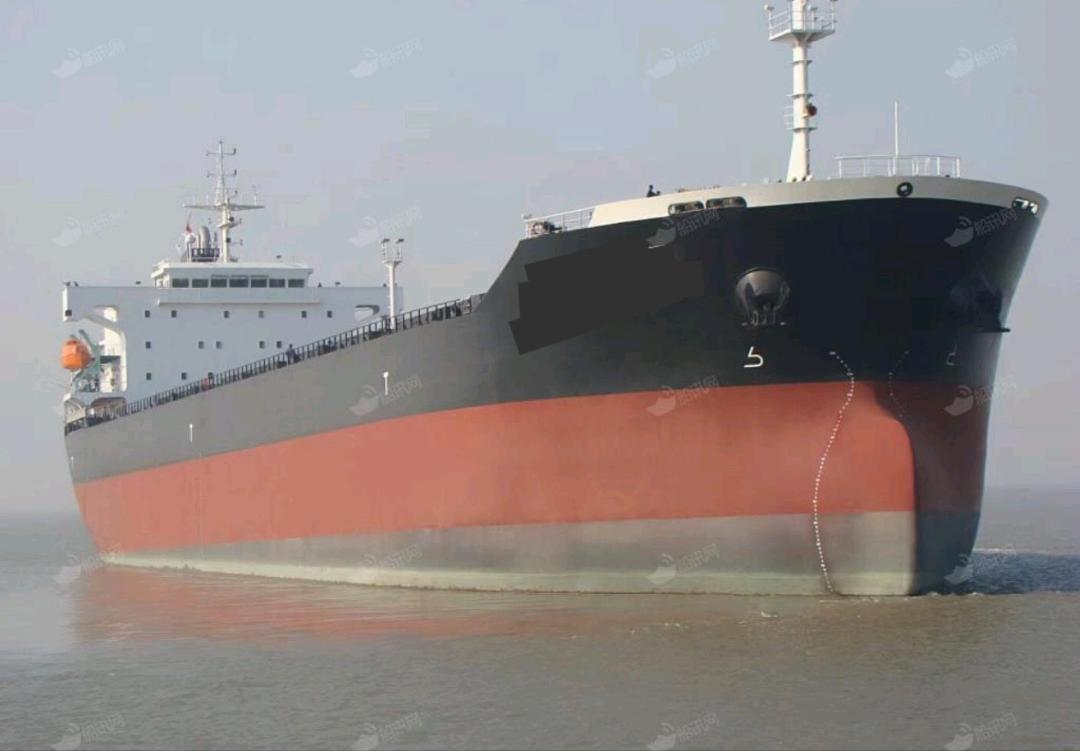 出售48000吨散货船  For Sale: 48,000 DWT Bulk Carrier