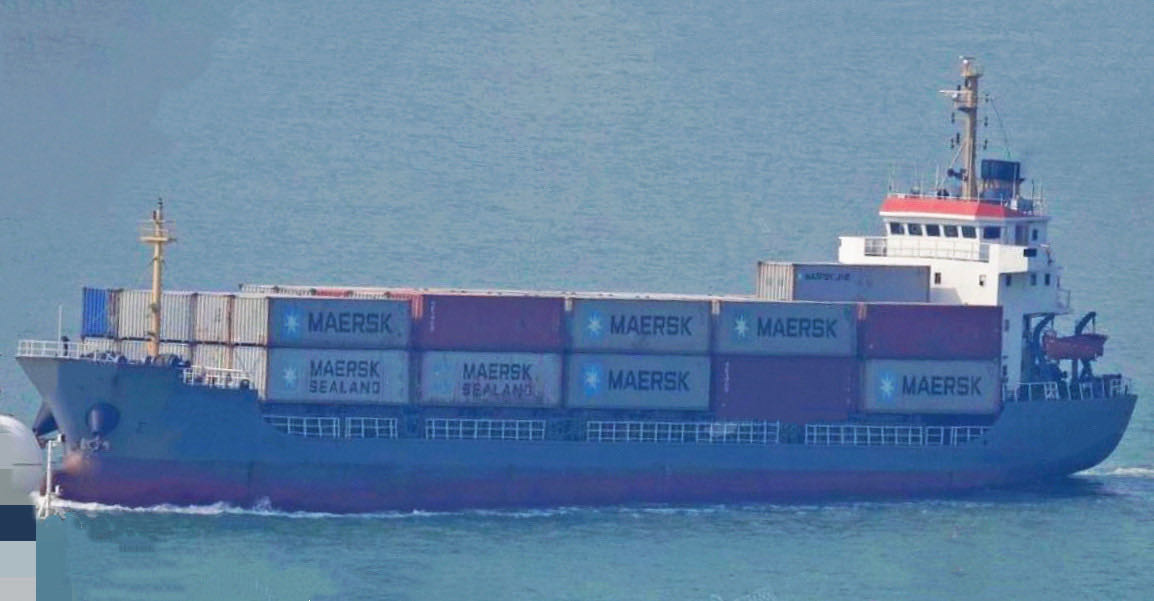 出售：3000吨集装箱船  装载标箱：180TEU 建造年份：2006年8月 建造地址：中国 福建