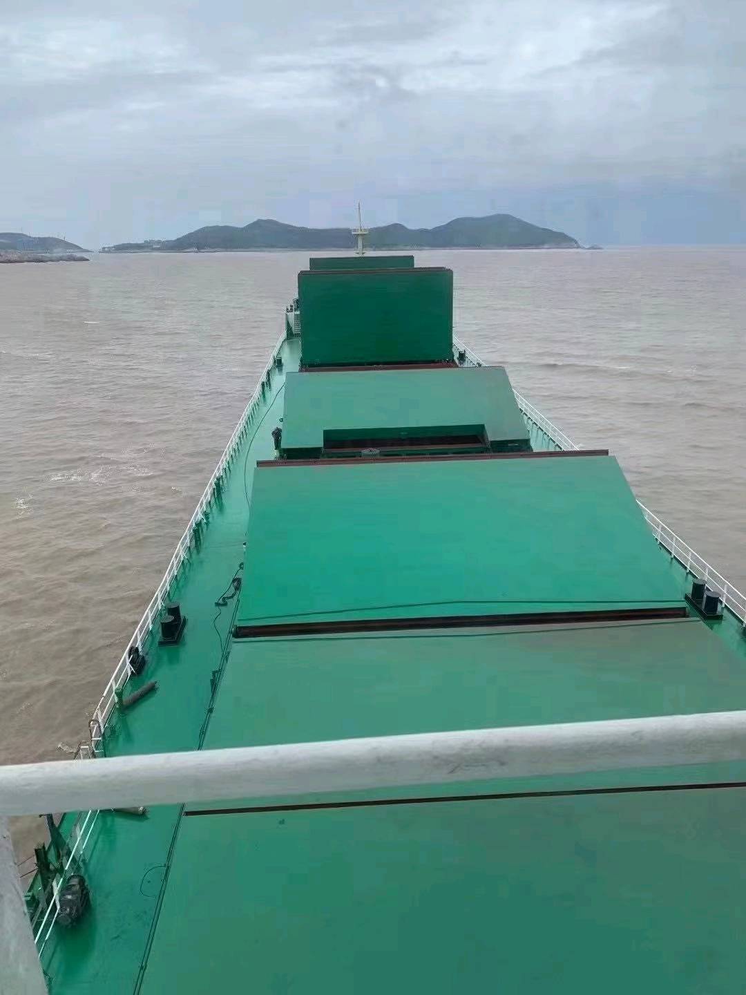 出售16200吨散货船Selling 16,200-ton bulk carrier