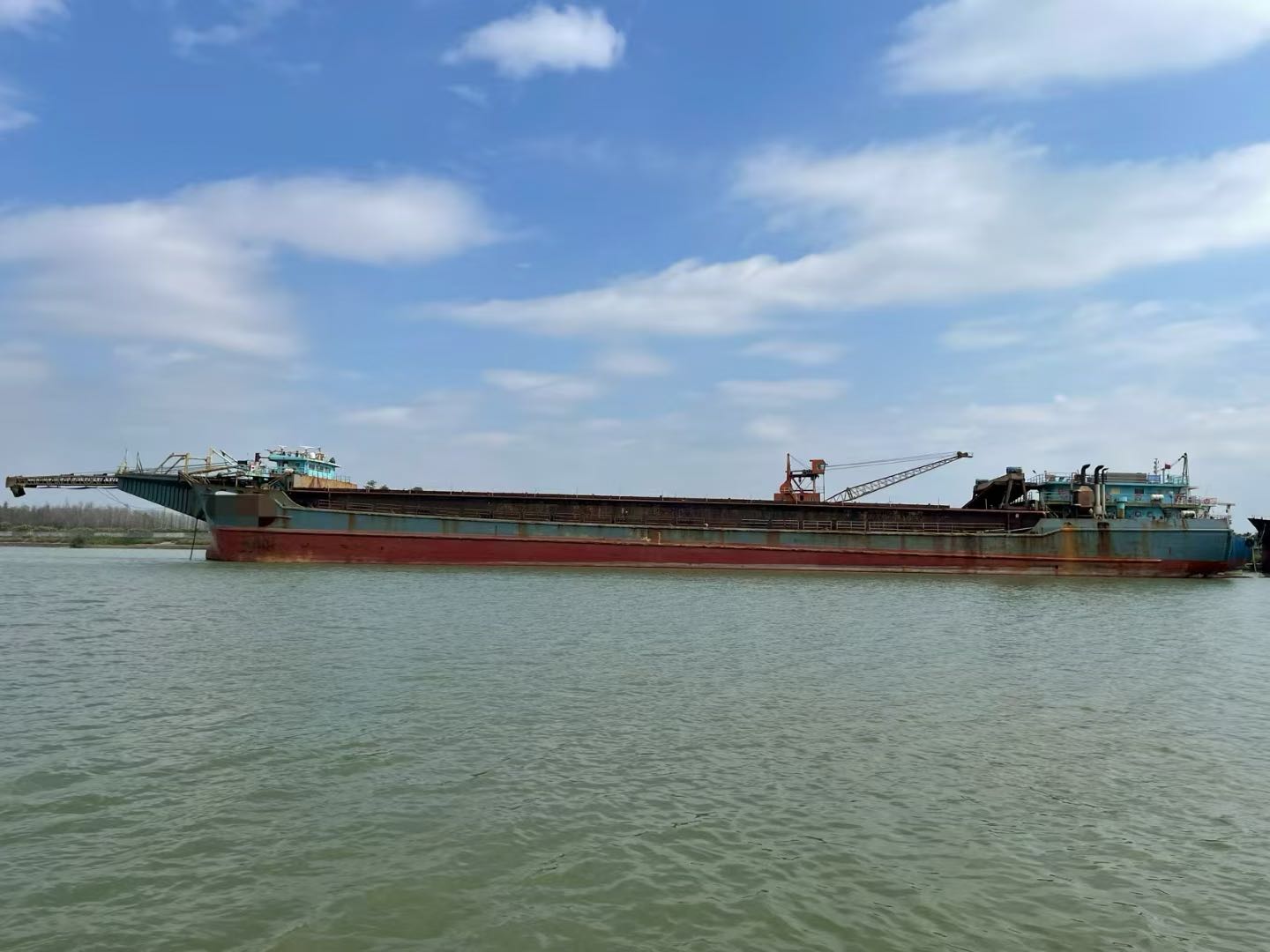 9000吨沿海自卸砂船