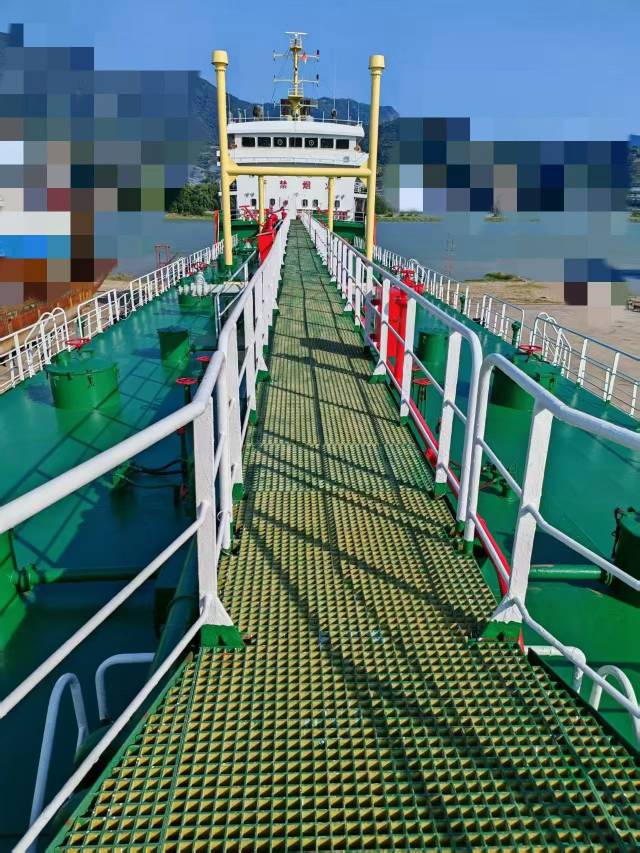 油船