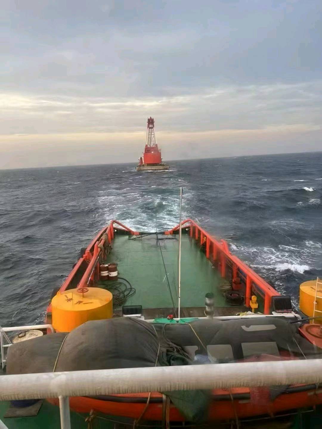 出售4000马力三用拖轮For sale 4000 HP Tugboat