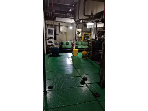 出售2019年造7500吨近海后驾驶前跳板甲板货船图2