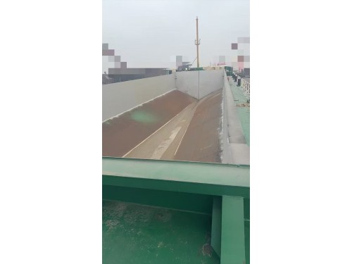 出售:开体驳运泥船1500方图1