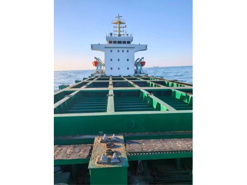 出售|5000DWT 多用途两用船(散货/集装箱通用) 船舶类型:多用途干货船,散货、集装箱两用 建造年份:2010图2