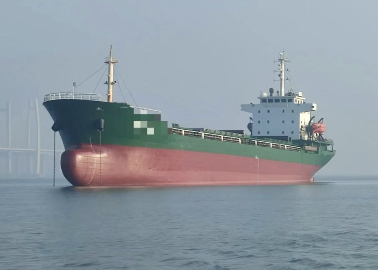 出售：9885吨双壳散货船  基础信息 • 船舶类型：散货船 • 建造年份：2008年 • 建造地址：中国 福建