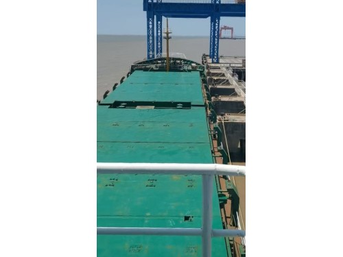 出售：5000DWT双壳多用途船  基础信息 • 集装箱箱位：246TEU • 建造年份：2009年｜中国建造图3