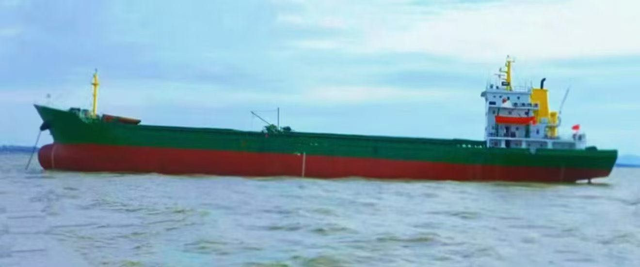 出售：5100DWT 在航散货船  基础信息 • 建造年份：2008年｜中国建造