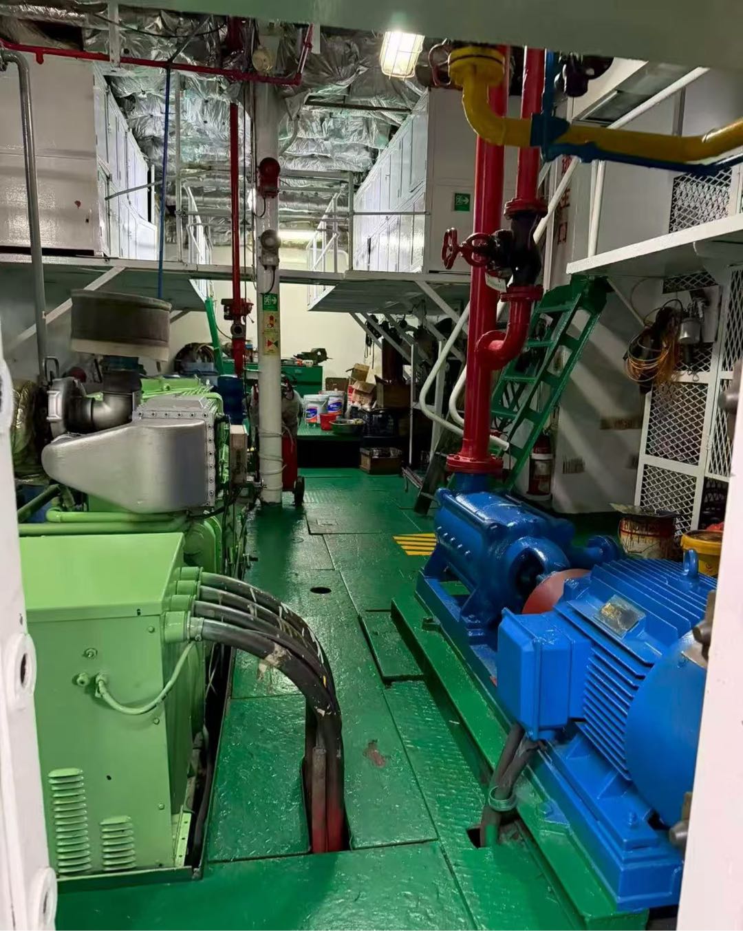出售：3300HP三用拖轮（供应船）  基础信息 • 船舶类型：供应船 • 建造年份：2009年05月 • 建造地点：中国安徽