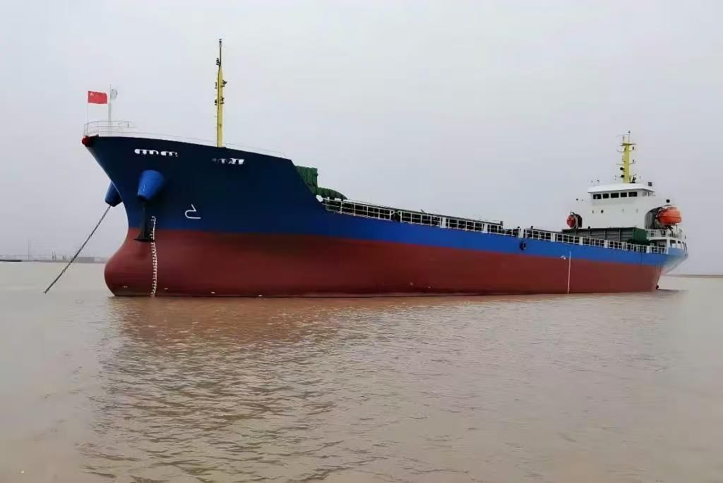 出售：5100DWT 在航散货船  基础信息 • 建造年份：2019年