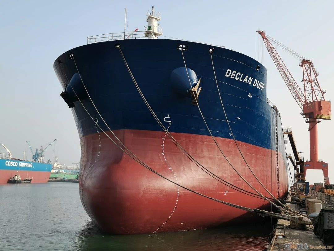 大连中远海运重工承修“德克兰”轮完工开航
