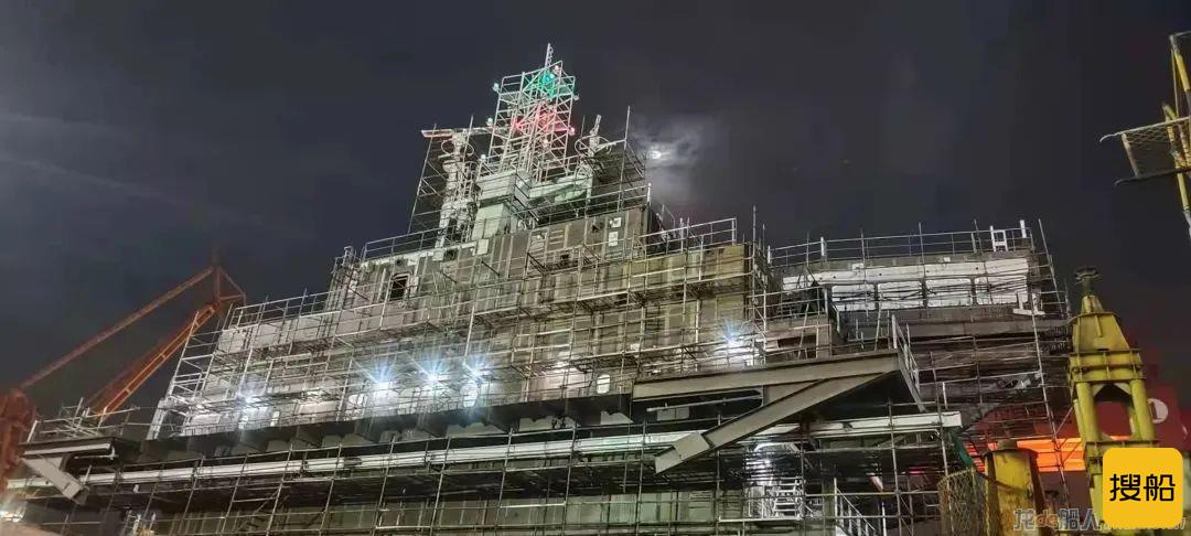 广船国际9.5万吨冰区散货船3号船签字交付