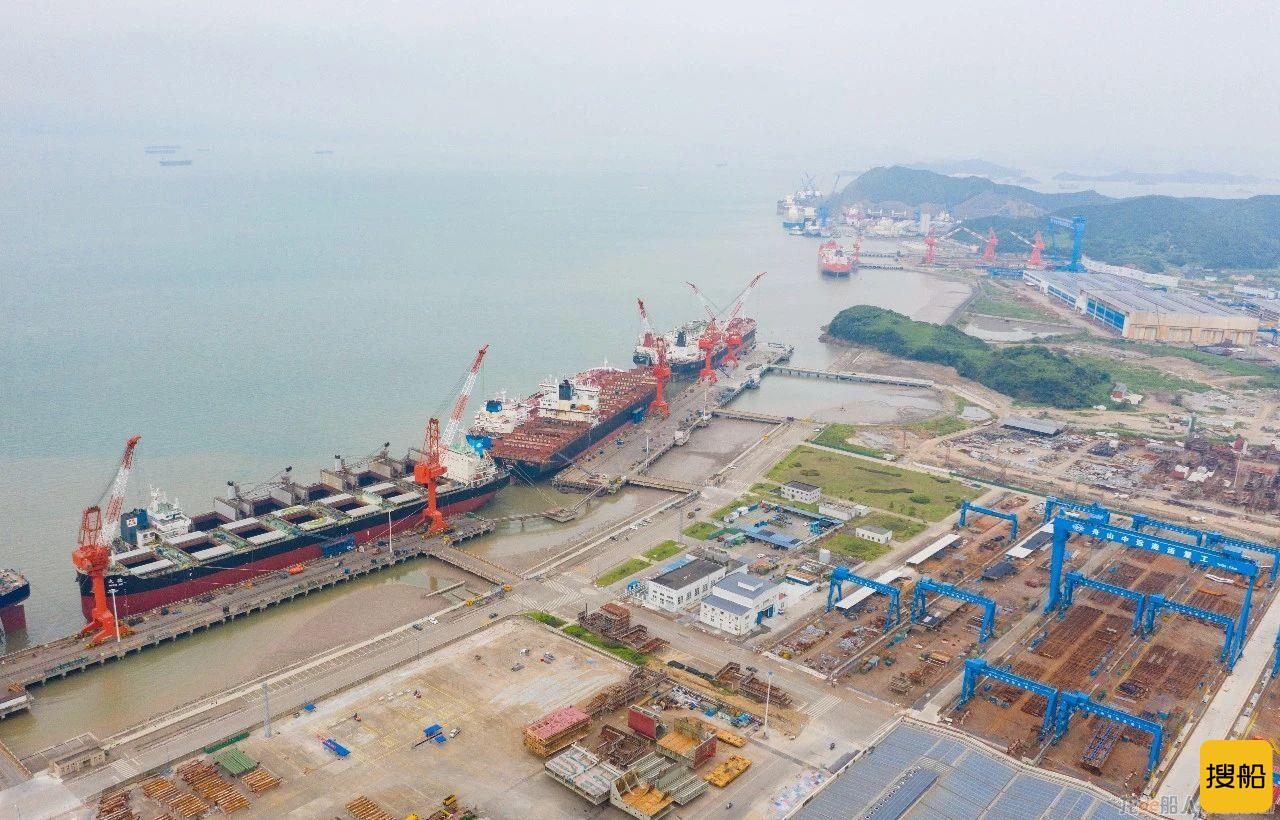 舟山中远海运重工高效抢修“维琴尼亚”“文德”轮