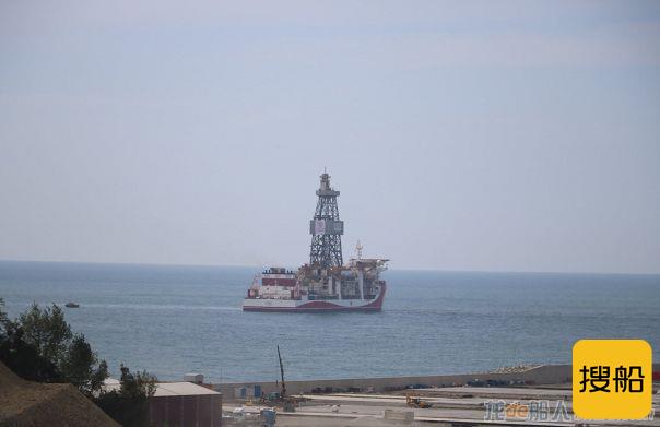 土耳其钻探船“卡努尼”号驶向黑海开展首次作业任务