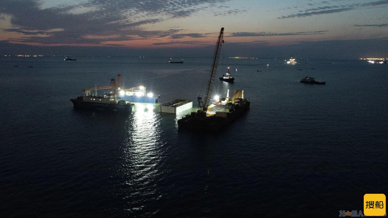 中船广西海上风电装备产业基地完成首件沉箱出运安装
