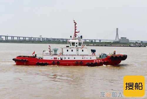 镇江船厂3824kW全回转消拖两用船出厂