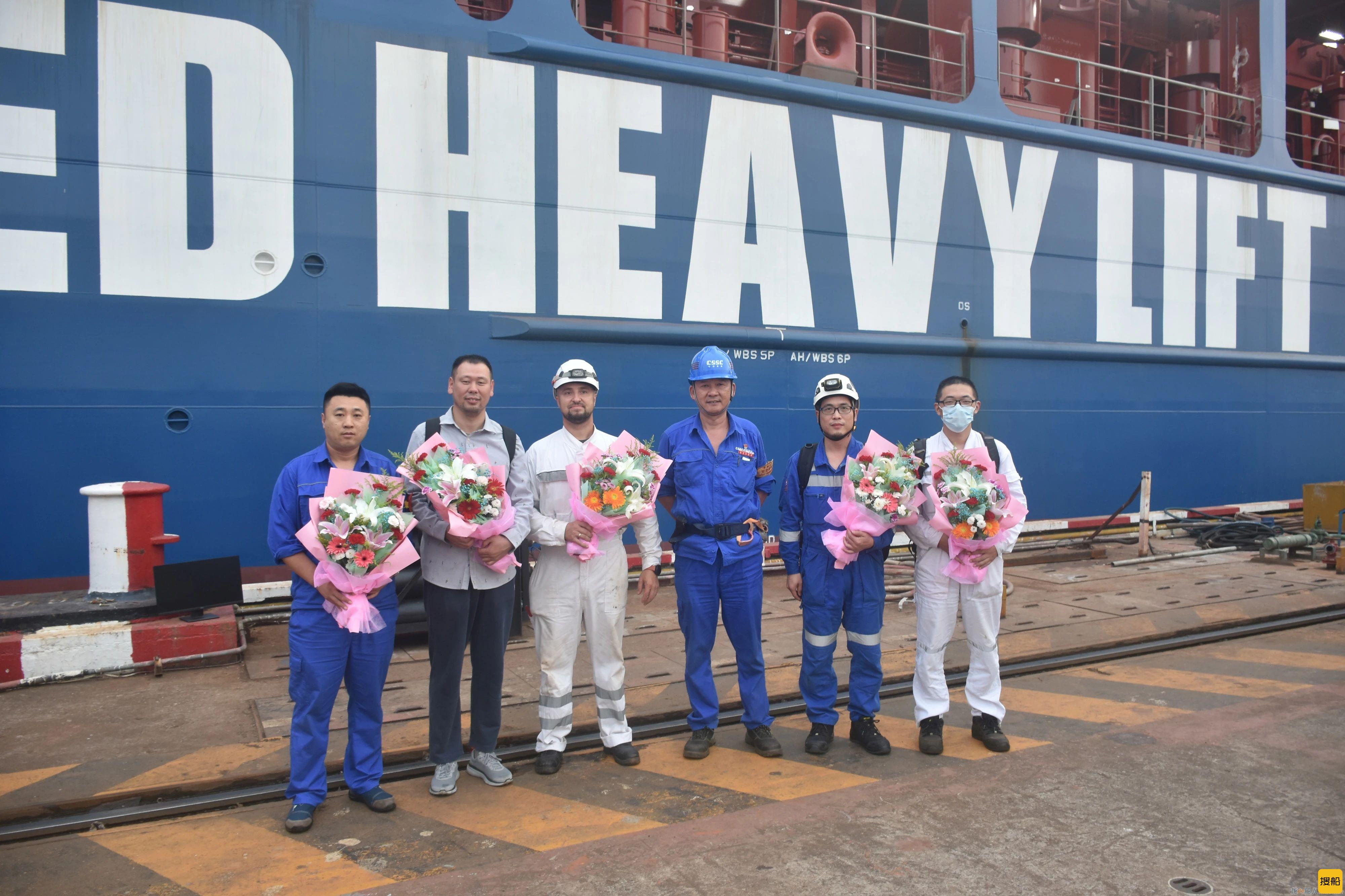 沪东中华造船13000吨重吊船项目4号船试航归来