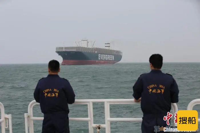 “长赐”号抵达青岛维修,曾在苏伊士运河造成“世纪大堵塞”