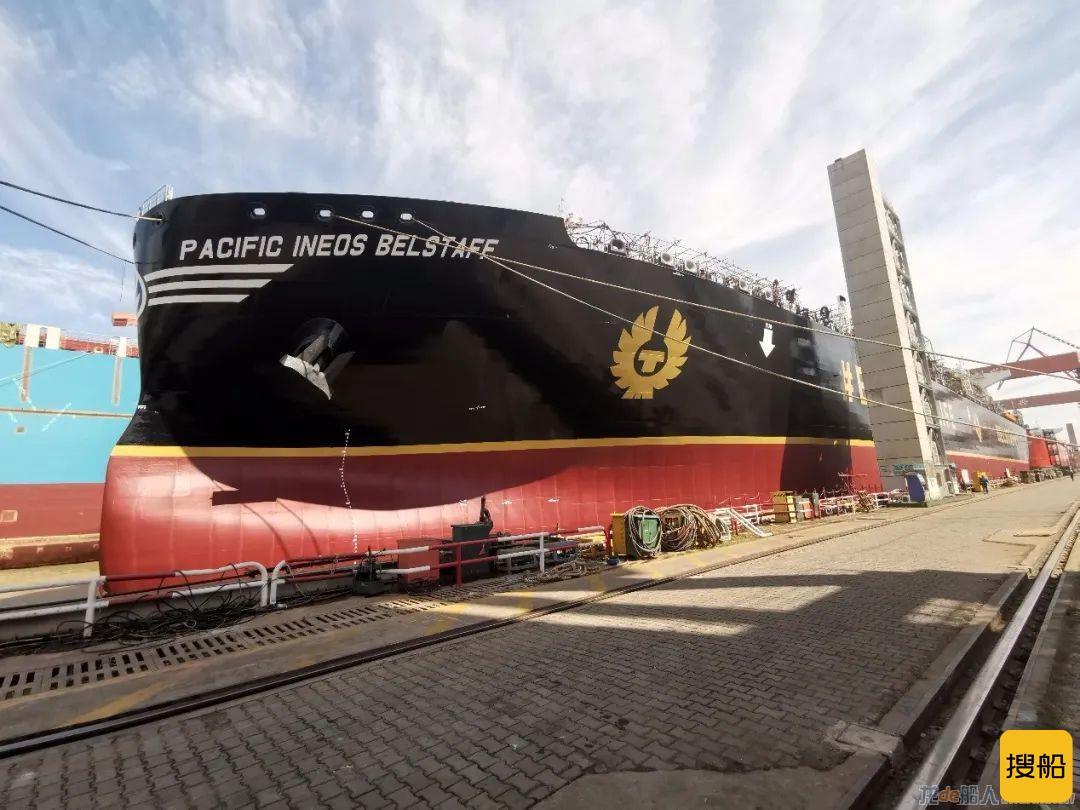 江南造船自主研发的B型舱VLEC首制船下水