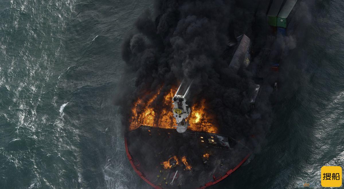 船或沉没，斯里兰卡可能发生重大漏油事件