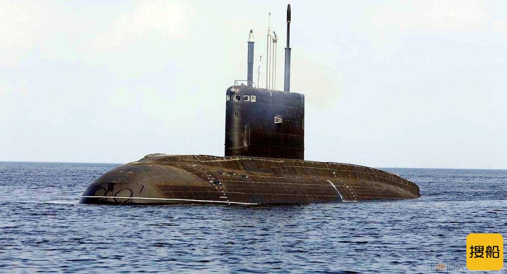 俄636.3型“马加丹”号大型柴电潜艇完成工厂海试