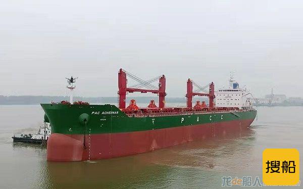 新大洋造船两艘6.3万吨散货船出海试航