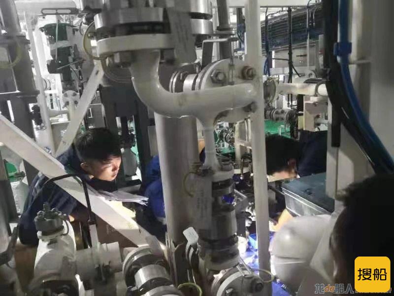 江南造船86000立方米超大型双燃料液化气系列船H2673船试航归来