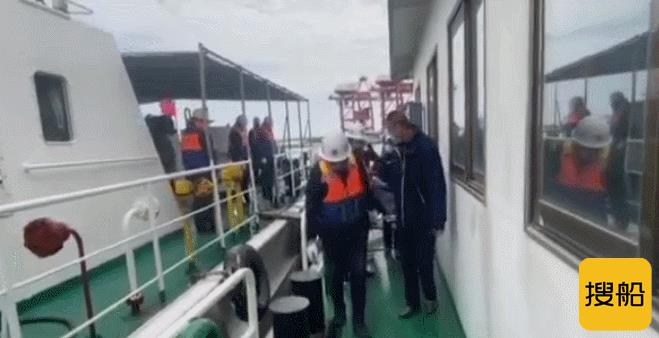 渔民手臂不幸绞断,海事连夜救助成功
