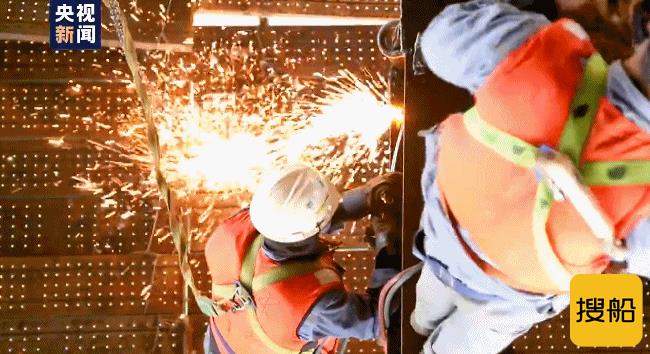 100秒带你看“深海一号”能源站建造组装全过程