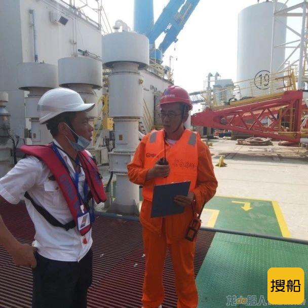 福州海事局为国内最大半潜式起重生活平台“体检”