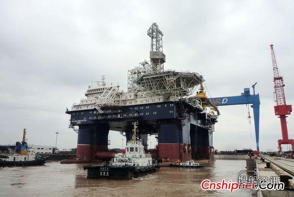 南通中远“GM4000“海洋钻井平台进坞,钻井平台