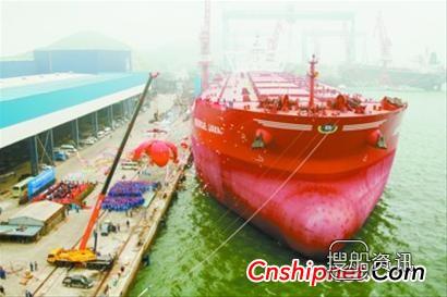 渤船重工交付20.3万吨散货船,渤船重工