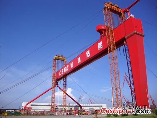 造船龙门吊 黄埔造船900吨龙门吊提升到位,造船龙门吊