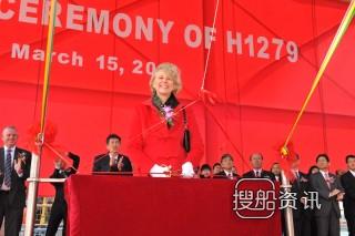 外高桥造船17.6万吨散货船H1279船命名,外高桥造船第一条散货船命名