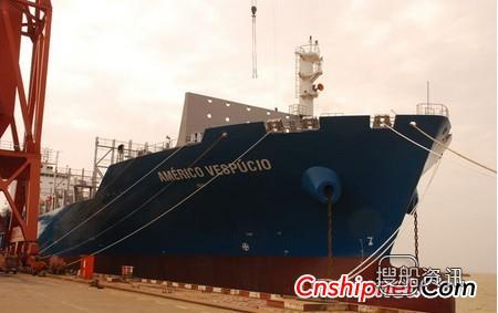 上海船厂一艘3800TEU集装箱船交付,扬子江船厂1800集装箱船