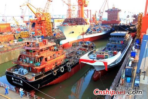 文冲厂区4艘船舶同步出坞,浙江宏信船舶有限公司厂区全景