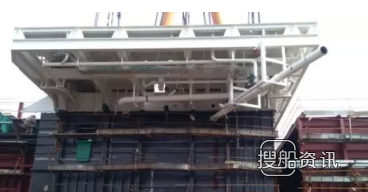 外高桥造船首个CJ46型平台钻台总组完成焊接,外高桥造船