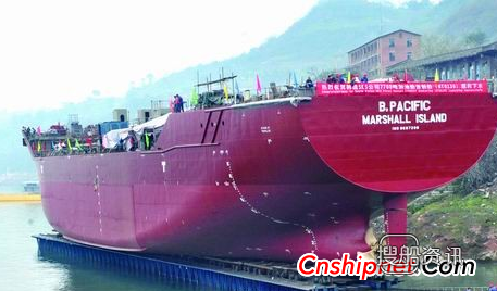 涪陵川船重工首艘7700吨油船下水,冬走涪陵夏行船