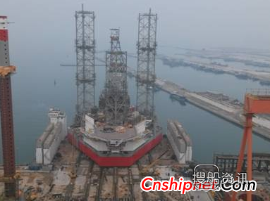 中集来福士JU2000E自升式平台下水,中集来福士