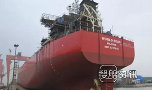 扬子江船业1艘82000吨散货船上船台,扬子江船业