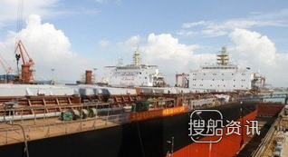 新韩通3艘64000吨散货船同日出坞,64000韩元