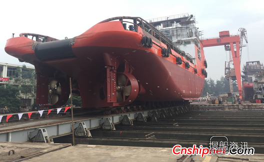 福建东南造船DN66米-8号船顺利下水,广州中船黄埔造船有限公司