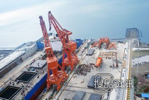 上海船厂贴吧 上海船厂两船双双起浮,上海船厂贴吧