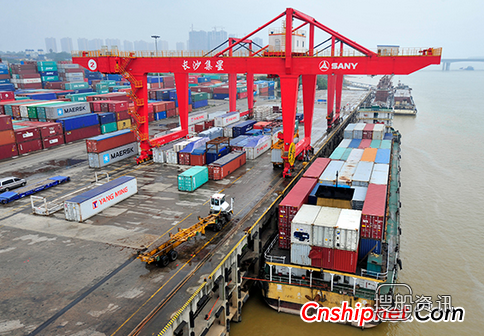 海口新港码头 长沙新港首次通航7000吨级货船,海口新港码头