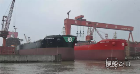 新扬子造船两天3艘82000吨散货船下水,82000吨散货船价格
